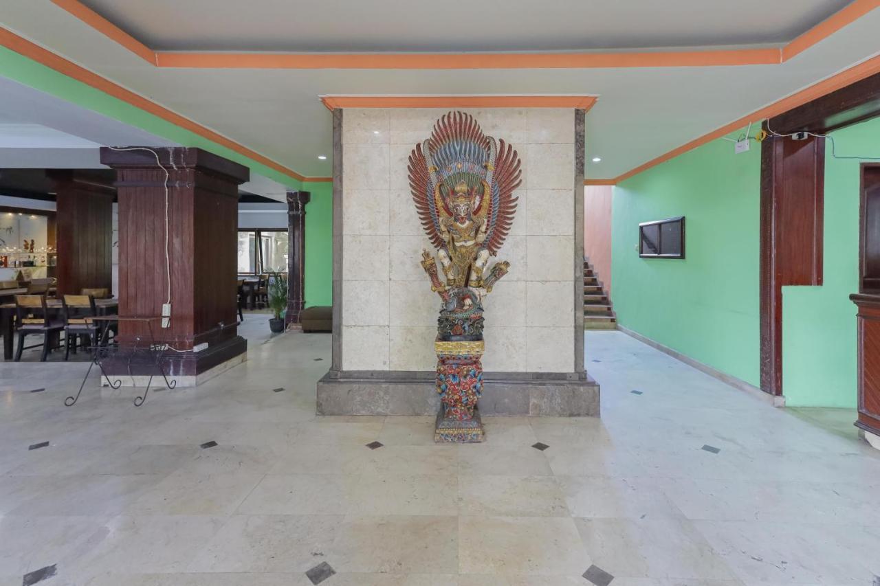 Urbanview Hotel Taman Suci Denpasar Exterior foto